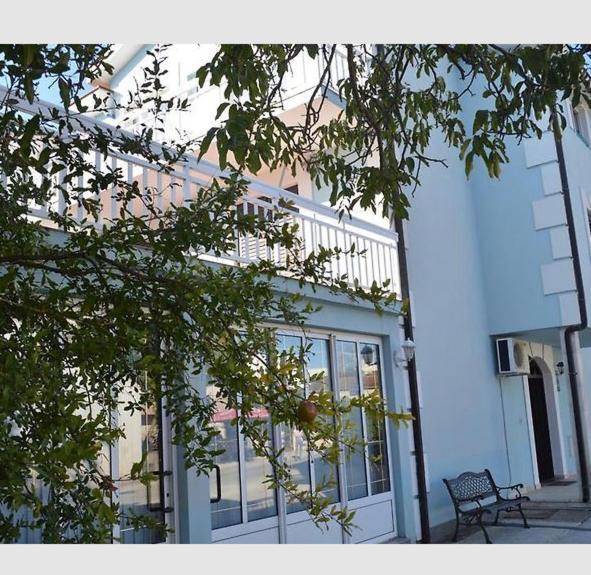 Plava Kuca Hotel Medjugorje Luaran gambar